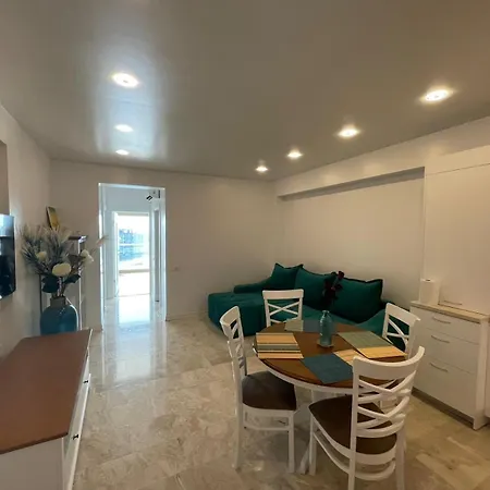 Maria Sunrise In Bed * אפורי נורד