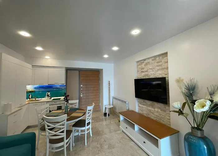 Maria Sunrise In Bed *